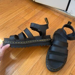 BLAIRE WOMEN'S HYDRO LEATHER GLADIATOR SANDALS